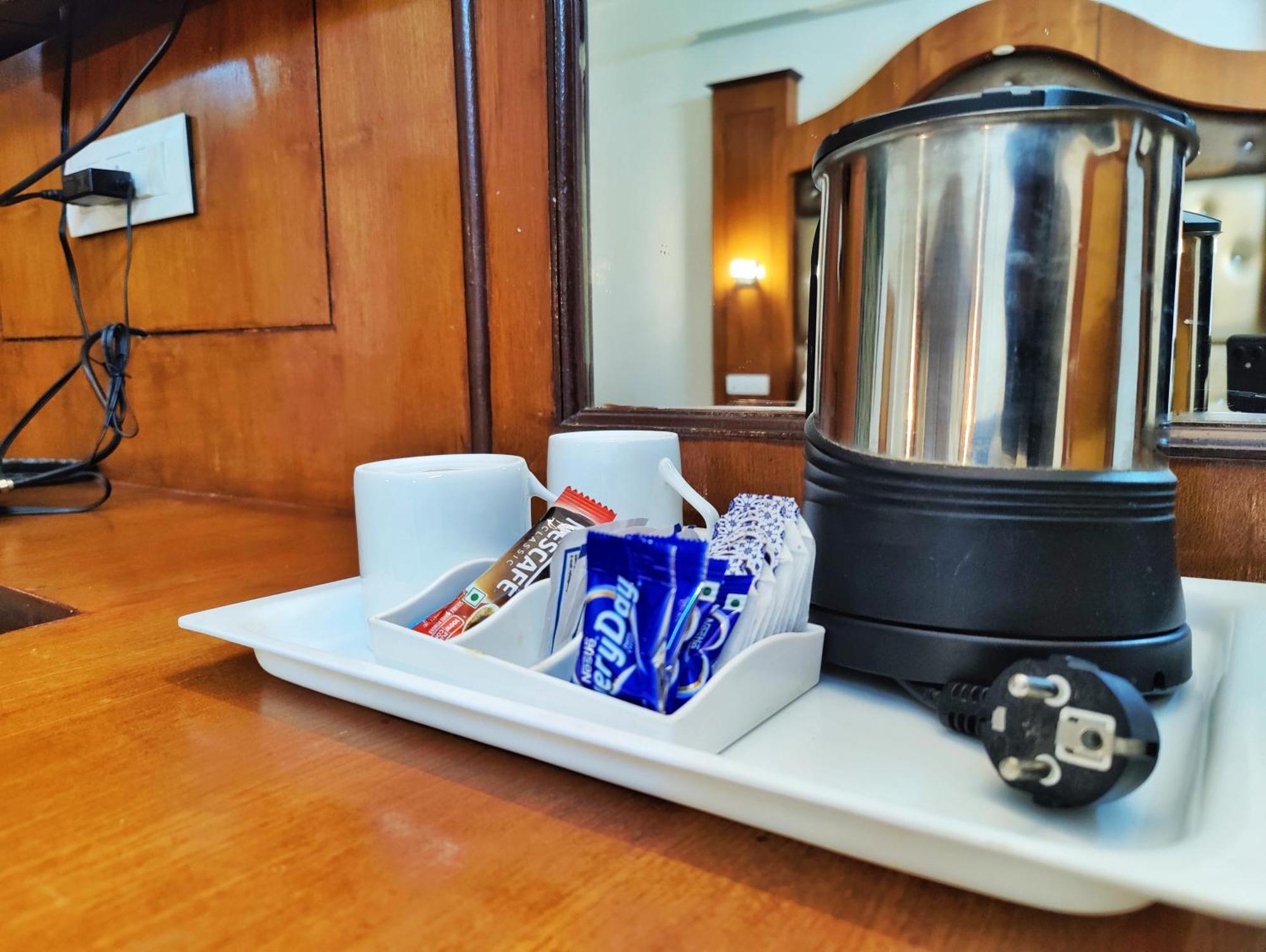 Surya International Hotel Manali Near Mall Road מראה חיצוני תמונה
