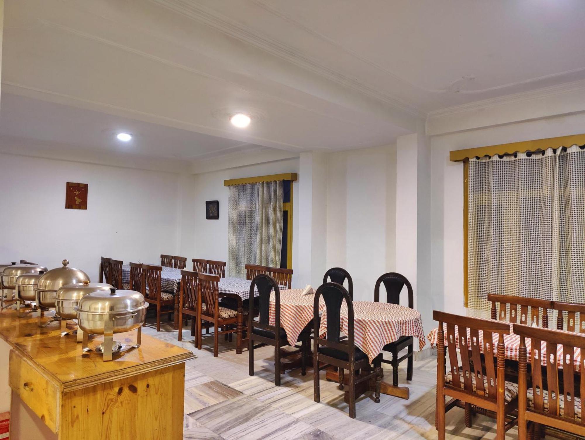 Surya International Hotel Manali Near Mall Road מראה חיצוני תמונה