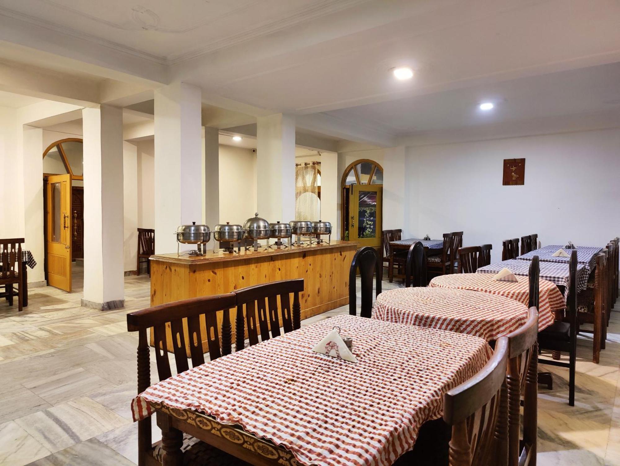 Surya International Hotel Manali Near Mall Road מראה חיצוני תמונה